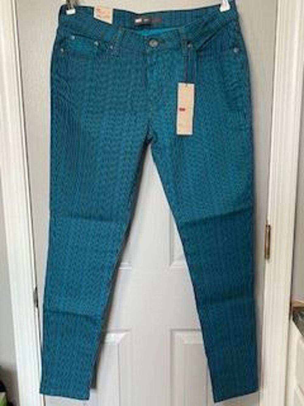 #B1095 NWT Levi's 720 high rise super skinny jeans in black/teal stipped size 8